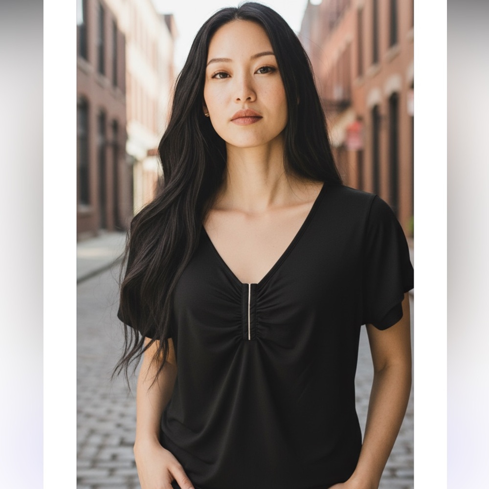 Rue+ brand nwt black stretchy top !
